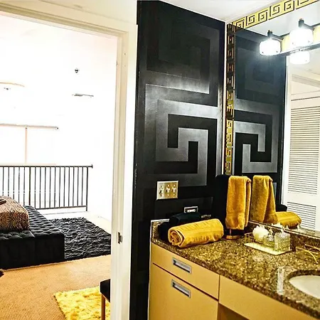 Apartment The Versace Loft *