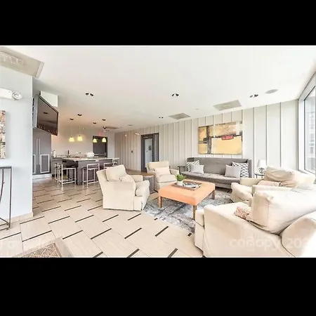 The Versace Loft * Charlotte