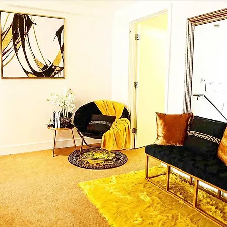 Apartment The Versace Loft
