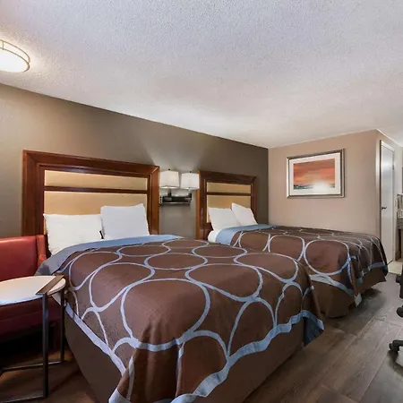 Rodeway Airport Area Inn