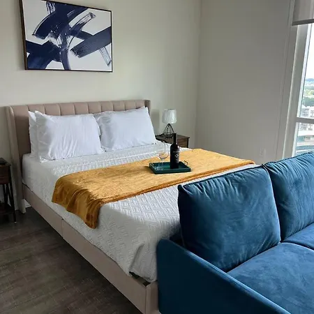 Apartment Uptown Studio