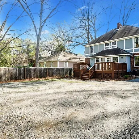 Holiday home New Listing Euclid *