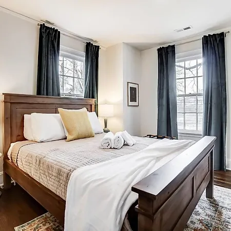 New Listing Euclid Charlotte