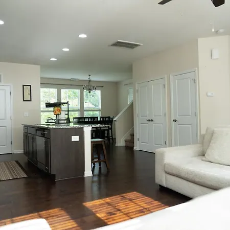 Holiday home Hidden Gem In The South End