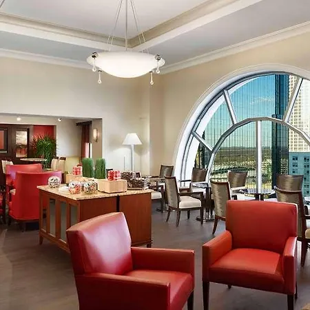 Hotel Hilton Uptown 4*