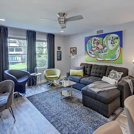 Aparthotel The Collection Clt: 510 Queens 3*