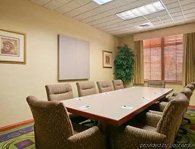 Wingate By Wyndham Airport 3*