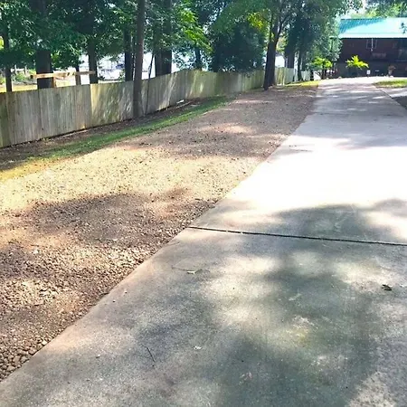 Belmont Nc Riverfront 2-bedroom Garden
