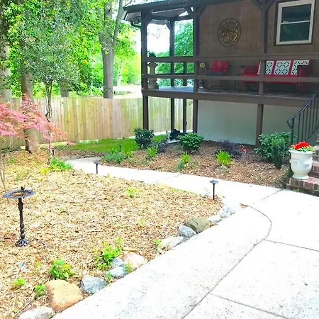 Belmont Nc Riverfront 2-bedroom Garden