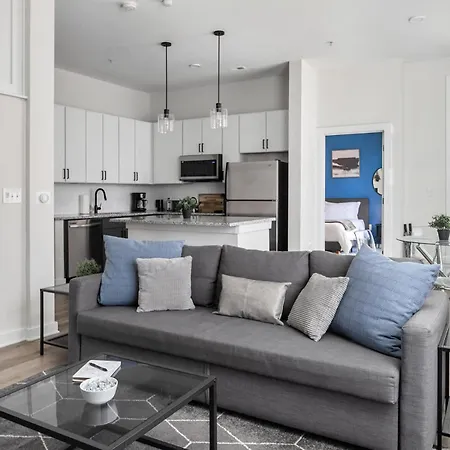 Spacious 2bd With Private Balcony And Free Parking *