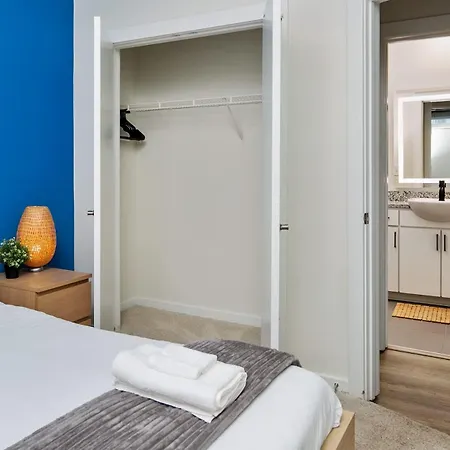 Apartment Spacious 2bd With Private Balcony And Free Parking
