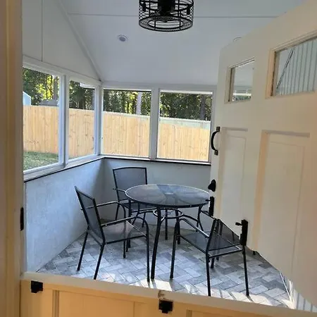 Noda Escape Three Bedroom Charlotte