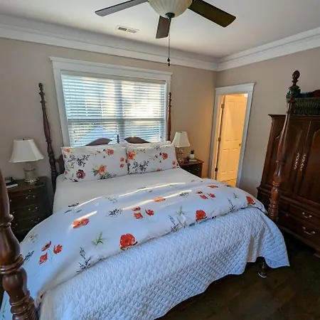 Heaven In Huntersville Hotel 3*