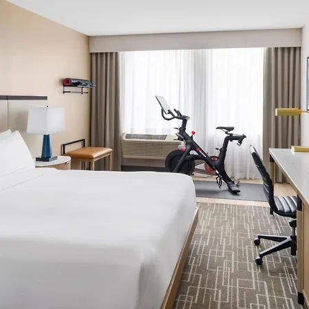 Doubletree By Hilton Center 4*