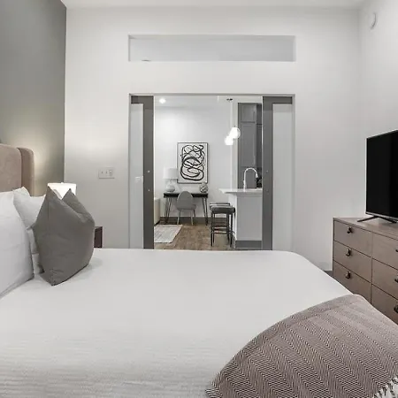 Landing Modern With Amazing Amenities * Charlotte