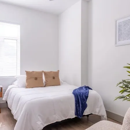 3br Premium Downtown With Office & Gym Charlotte