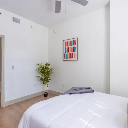 3br Premium Downtown With Office & Gym