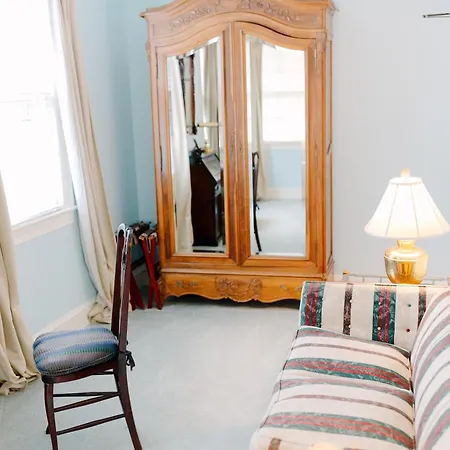The Morehead Bed & Breakfast 3*