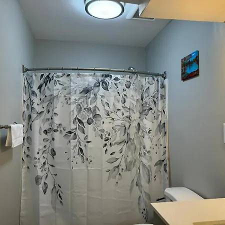 2 Bedroom Townhouse *