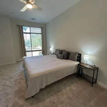 1 Bedroom Townhouse In Uptown Charlotte
