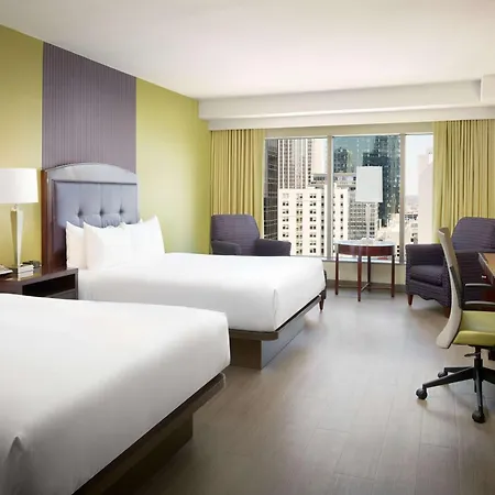 Hotel Hilton Uptown 4*