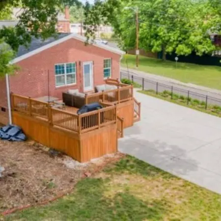 Holiday home Modern Place In A Perfect Spot Charlotte