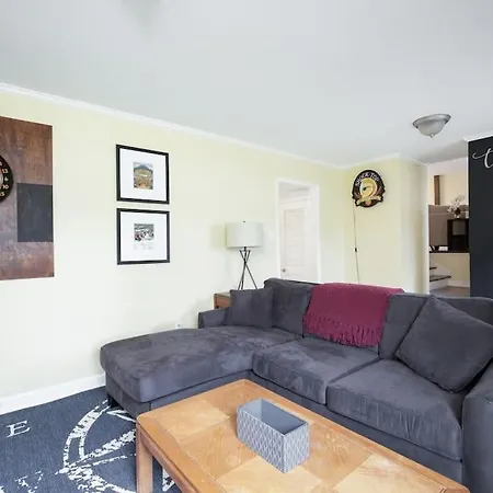 Beautiful Wooded In Popular Southpark * Charlotte