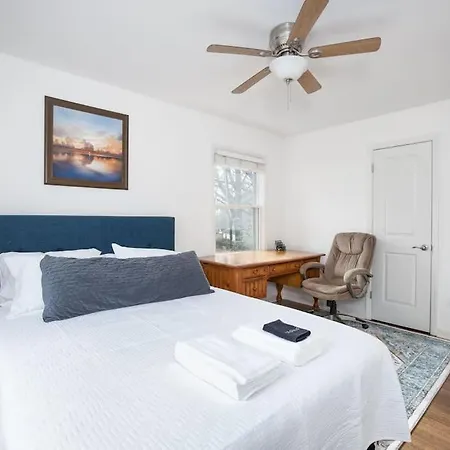 Beautiful Wooded In Popular Southpark *