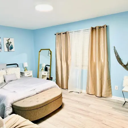 Family Retreat In Pineville Near South Park & Ballantyne Holiday home Charlotte
