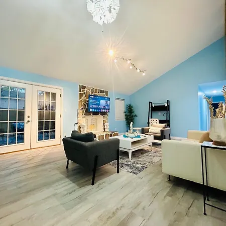 Holiday home Family Retreat In Pineville Near South Park & Ballantyne Charlotte