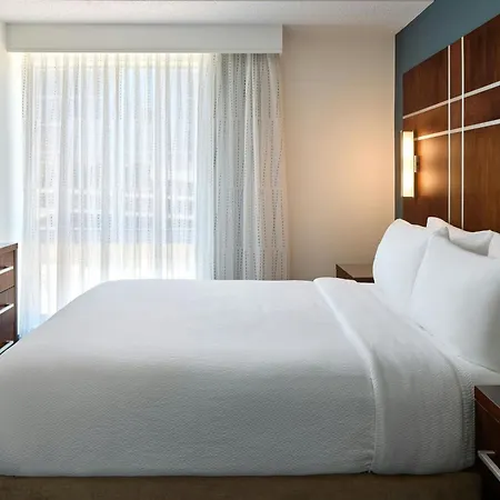 Hotel Uptown 3*