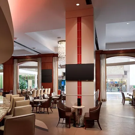 Hotel Hilton Uptown