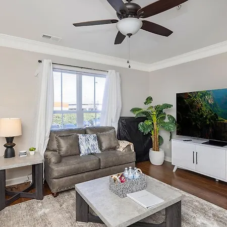 King And Queen Beds With A Gourmet Kitchen Holiday home *