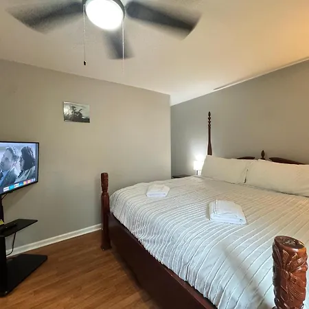 2 Bedroom Townhouse Charlotte