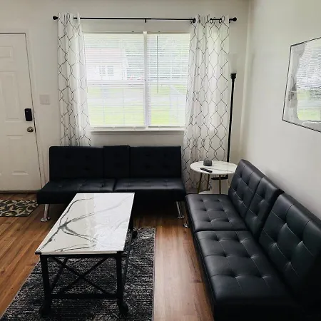 Holiday home Dukehaven Near Northlake, Uptown, Route To Airport Charlotte