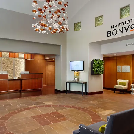Renaissance Southpark Hotel