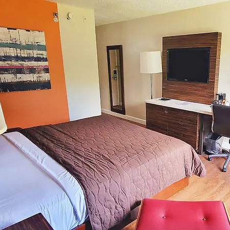 Motel & 4 Less 2*