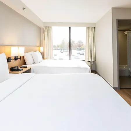 Hyatt Place Arrowood 3*