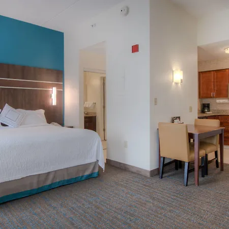 Hotel Uptown 3*