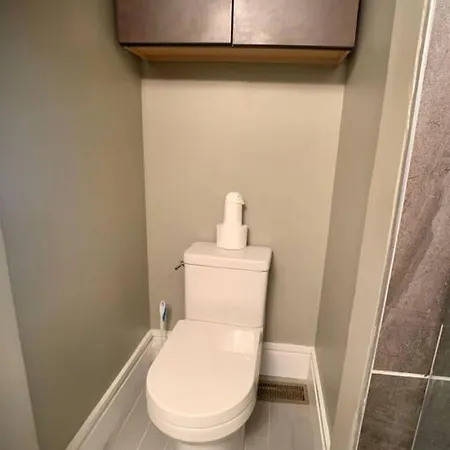 2 Bed With Updated Bath And Kitchen Holiday home *