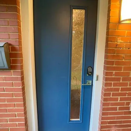 Holiday home 2 Bed With Updated Bath And Kitchen Charlotte