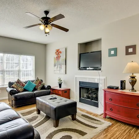 Holiday home Quiet Oasis In Charlotte! Near Uncc Campus