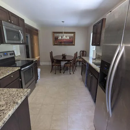 Qc Montclaire South Holiday home Charlotte