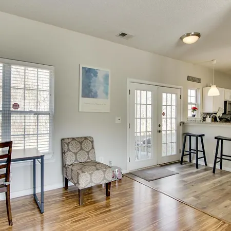 Quiet Oasis In Charlotte! Near Uncc Campus Holiday home Charlotte
