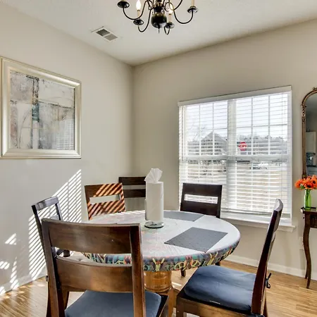 Holiday home Quiet Oasis In Charlotte! Near Uncc Campus Charlotte