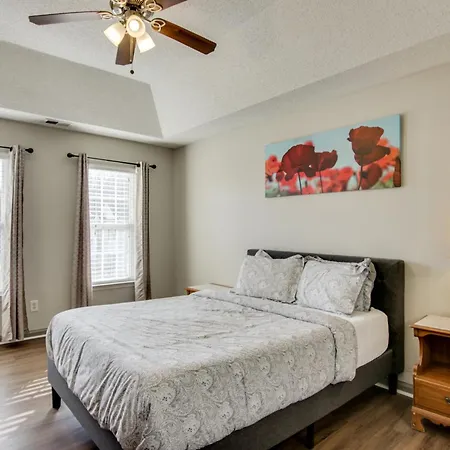 Quiet Oasis In Charlotte! Near Uncc Campus Holiday home Charlotte