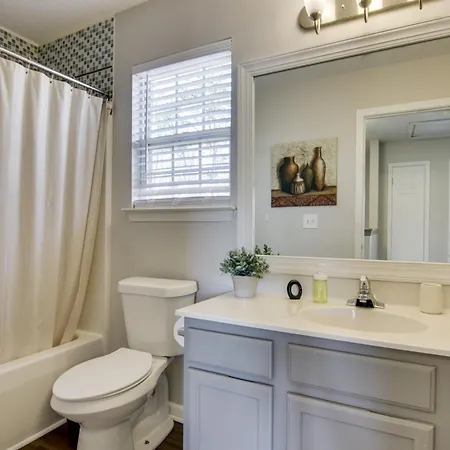 Quiet Oasis In Charlotte! Near Uncc Campus *