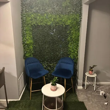 Holiday home Cozy Retreat With Led And Balcony *