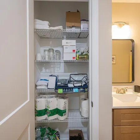 Apartment Cozy Retreat Near Uptown - Quiet Area Charlotte