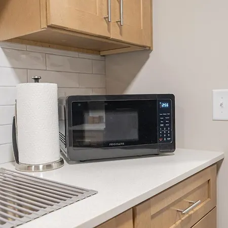 Apartment Cozy Retreat Near Uptown - Quiet Area Charlotte